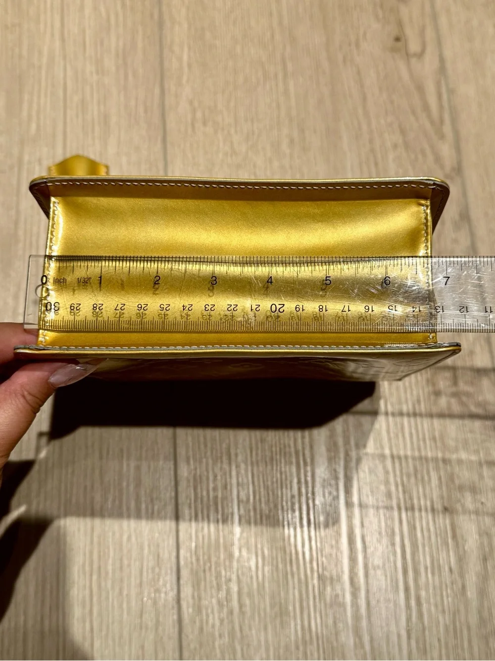 Louis Vuitton callouts peeling